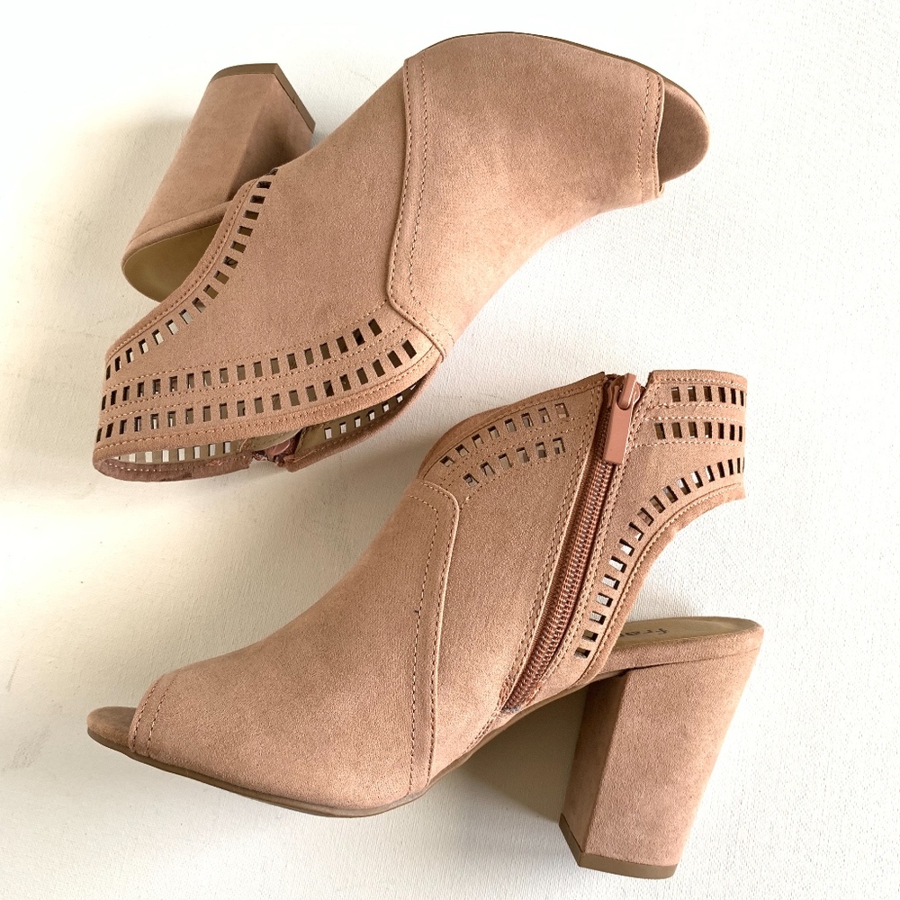 Francesca's Ali Nude Laser Cut Peep Toe Heels - Picture 5 of 8
